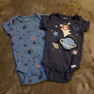0-3 month space onesie set.